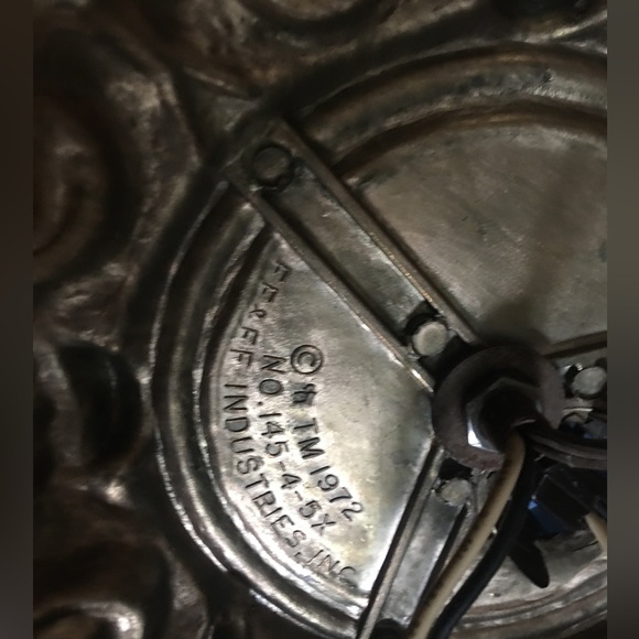 1972 Vintage Lamp Like New with glass screen and base Sold by EF & EF Industries - Picture 6 of 6